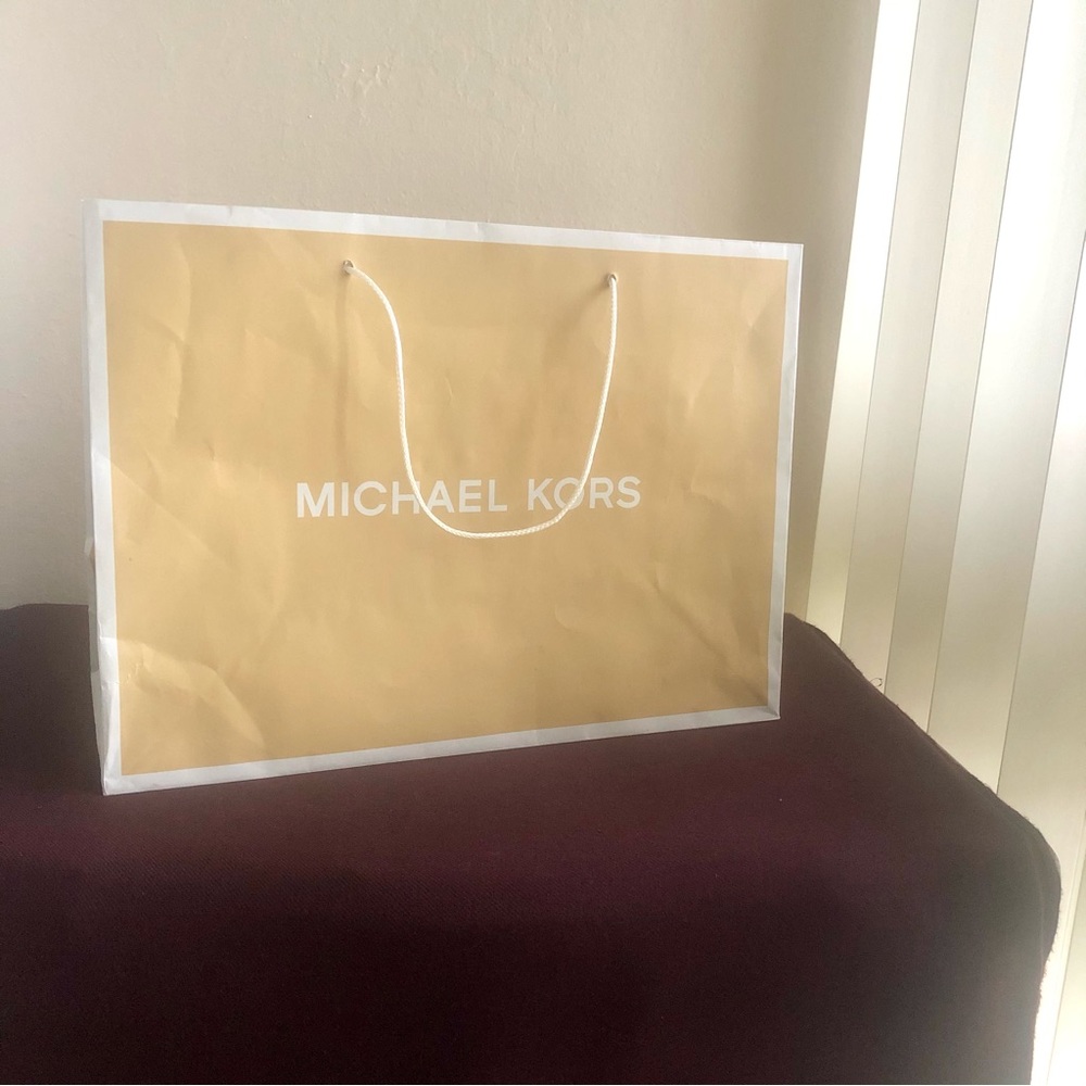 Medium Michael Kors Gift Paper Shopping Bag
